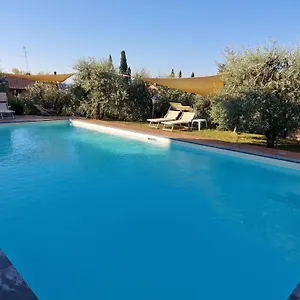 villa-oliveta-san-gimignano.it-tuscanyhotel.com/